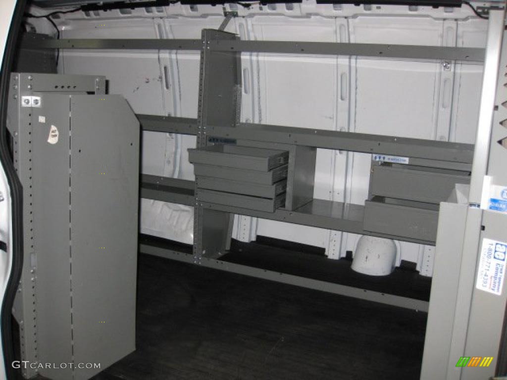 Neutral Beige Interior 2006 Chevrolet Express 1500 Commercial Utility Van Photo #39355140
