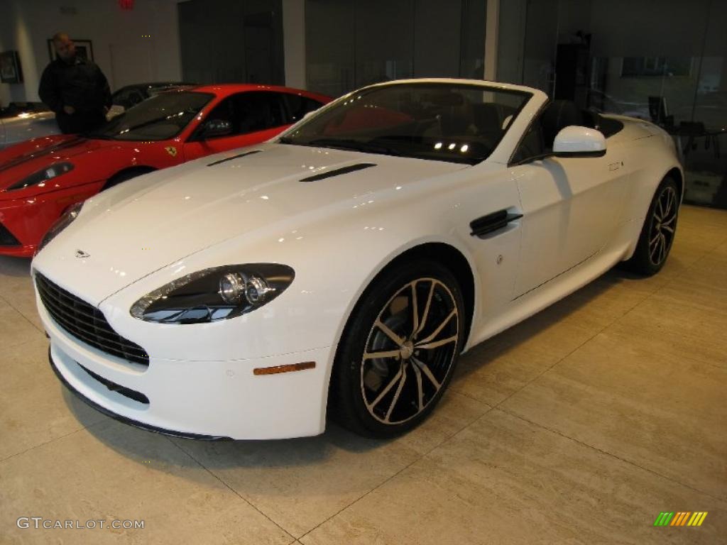 Stratus White 2011 Aston Martin V8 Vantage N420 Roadster Exterior Photo #39356036