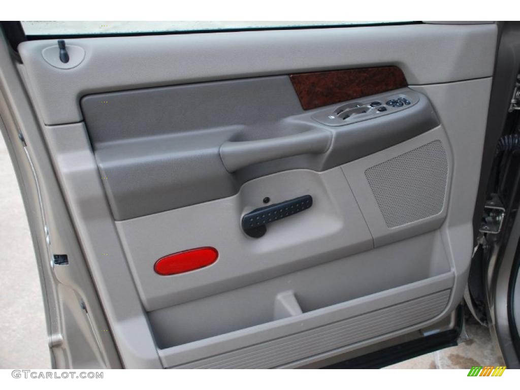2009 Dodge Ram 3500 SLT Quad Cab Dually Medium Slate Gray Door Panel Photo #39356724