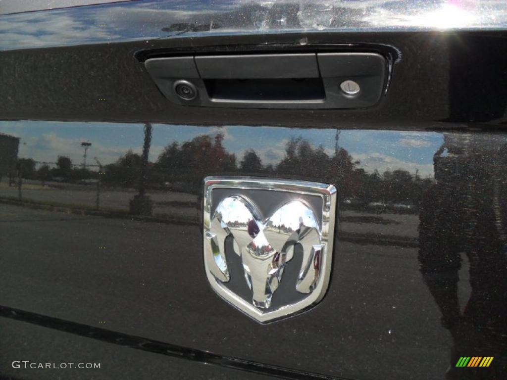 2011 Ram 3500 HD Laramie Crew Cab 4x4 Dually - Brilliant Black Crystal Pearl / Dark Slate Gray photo #22