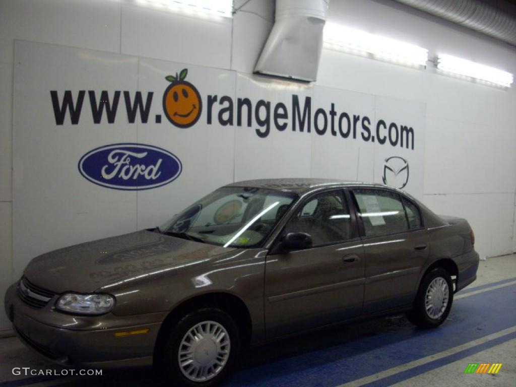 2001 Malibu Sedan - Medium Bronzemist Metallic / Neutral photo #1