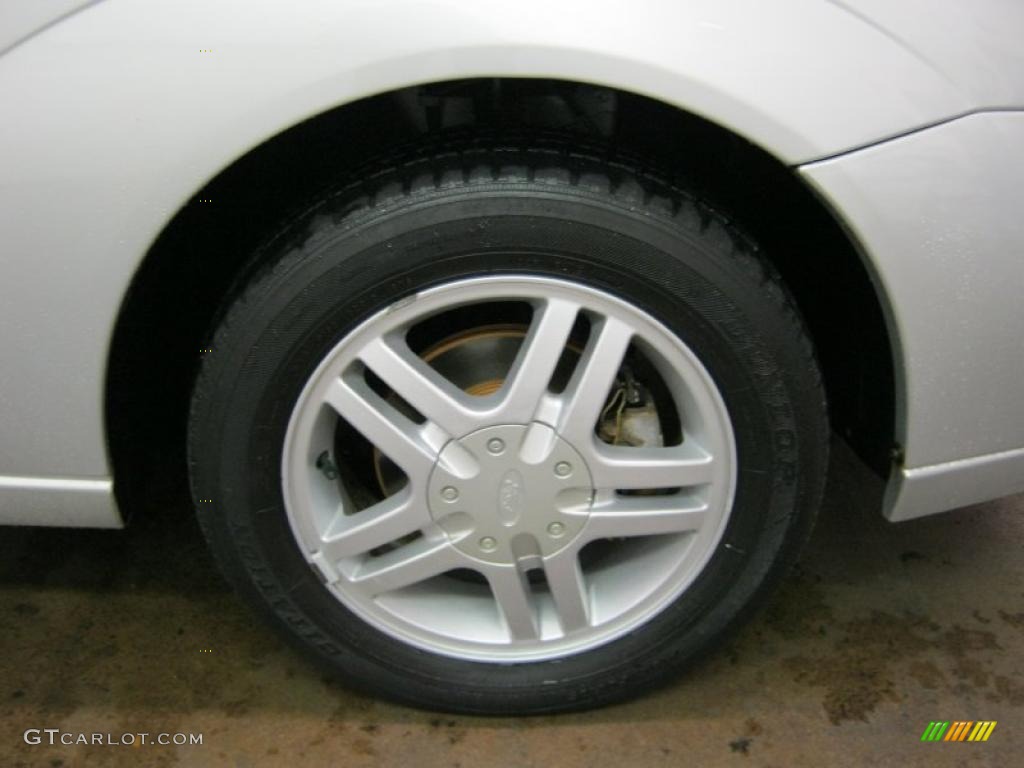 2004 Ford Focus ZTS Sedan Wheel Photo #39365604