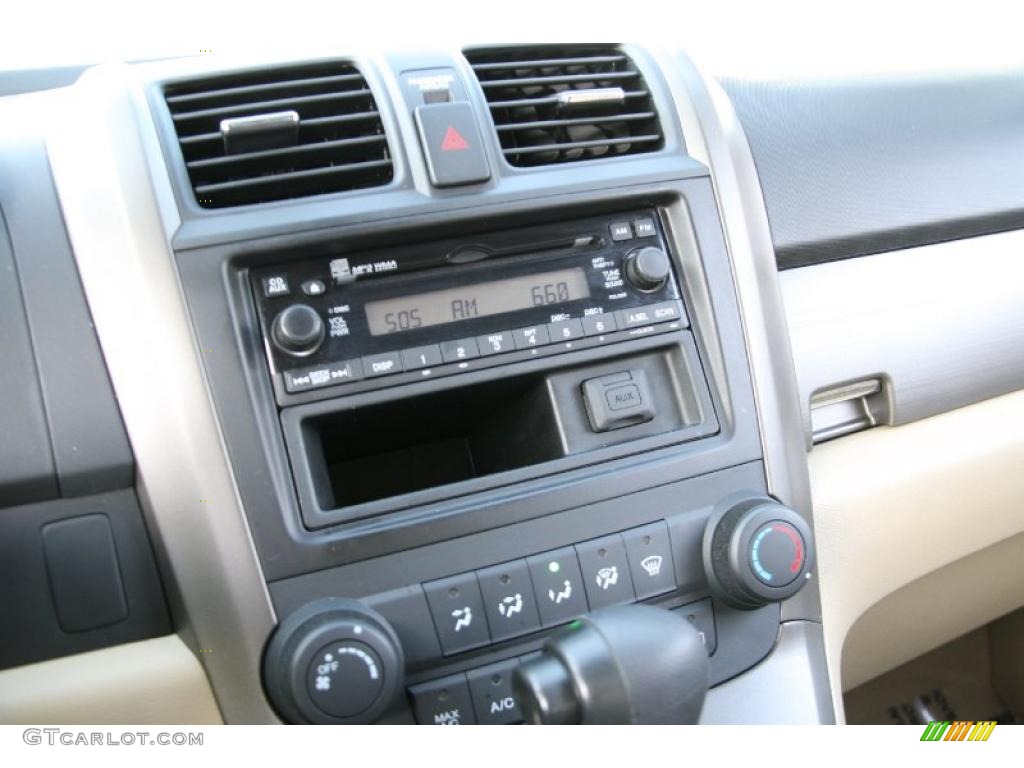 2008 Honda CR-V LX 4WD Controls Photo #39370580