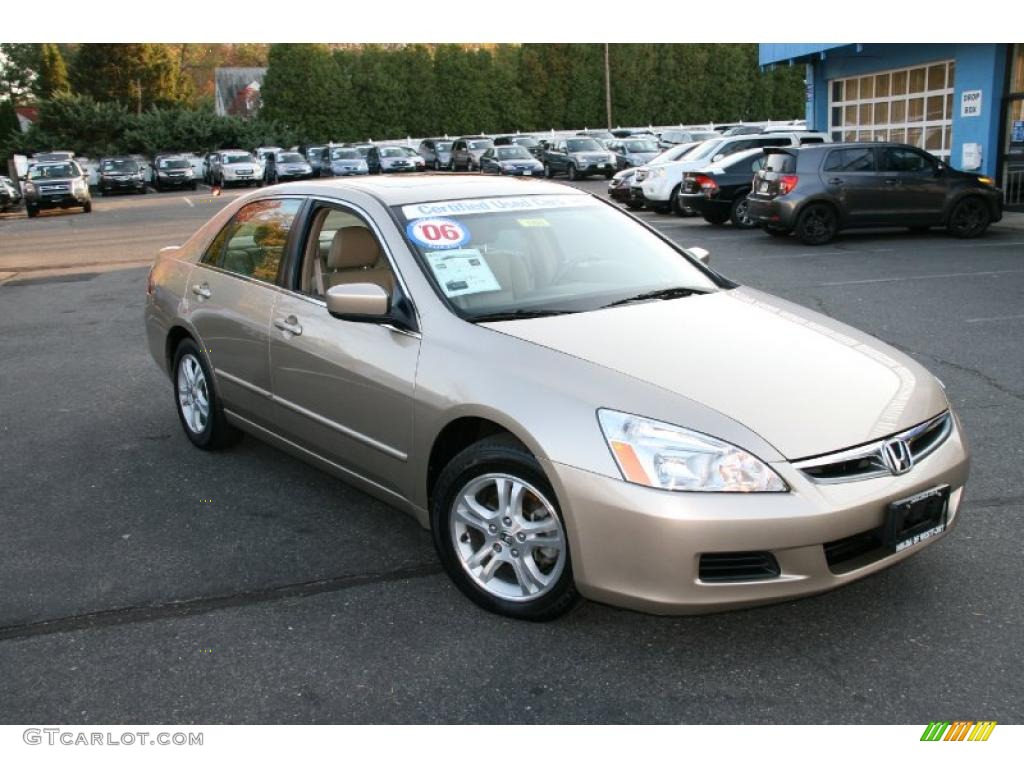2006 Accord EX-L Sedan - Desert Mist Metallic / Ivory photo #3