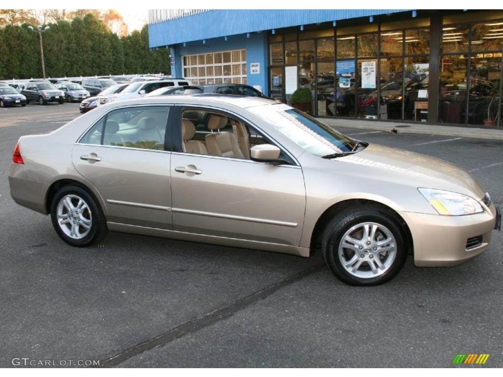 2006 Accord EX-L Sedan - Desert Mist Metallic / Ivory photo #4