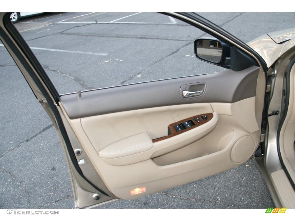 2006 Accord EX-L Sedan - Desert Mist Metallic / Ivory photo #13
