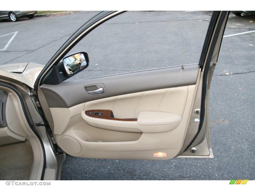 2006 Accord EX-L Sedan - Desert Mist Metallic / Ivory photo #16