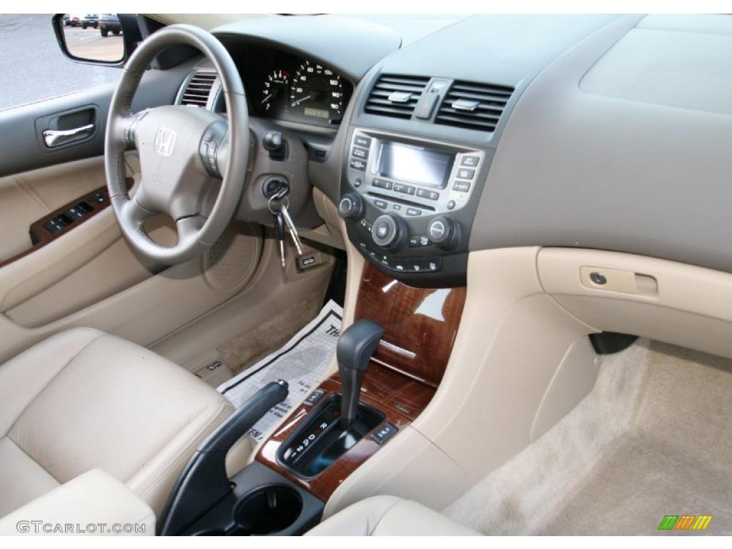 2006 Accord EX-L Sedan - Desert Mist Metallic / Ivory photo #17