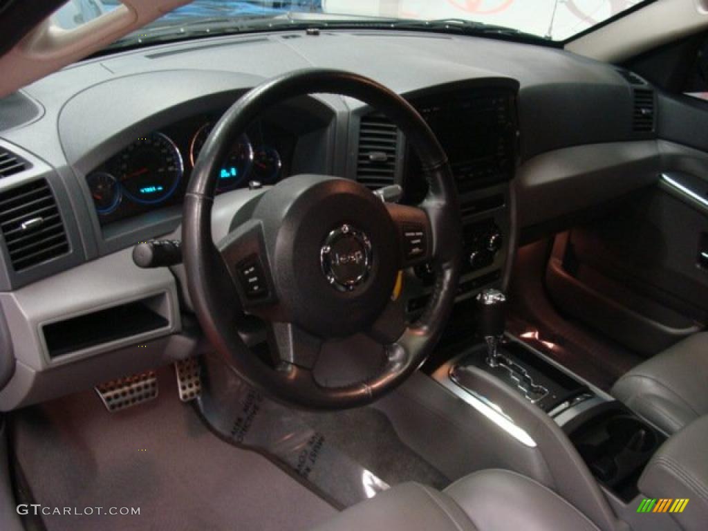 2006 Jeep Grand Cherokee SRT8 Medium Slate Gray Dashboard Photo #39371846