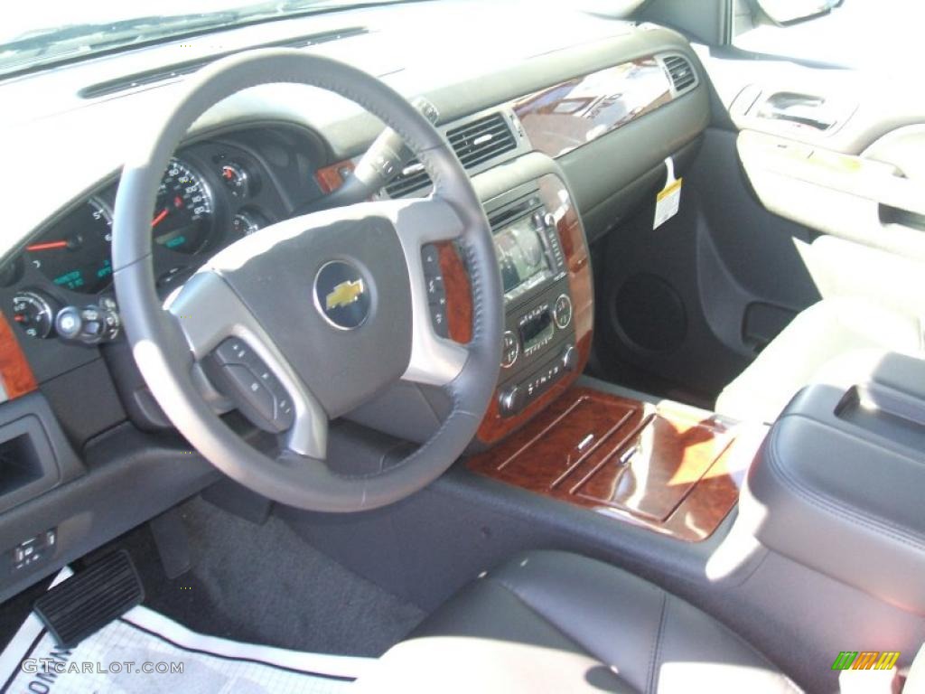 Ebony Interior 2011 Chevrolet Suburban LTZ Photo #39373614