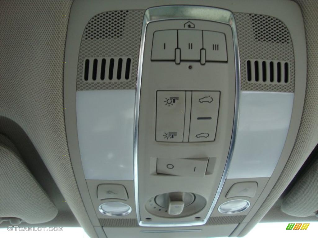 2007 Audi Q7 4.2 Premium quattro Controls Photo #39374014