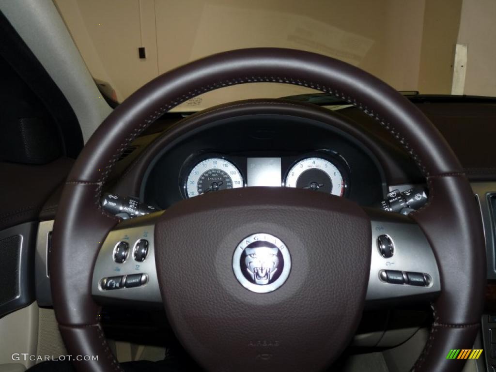 2010 Jaguar XF Premium Sport Sedan Barley Steering Wheel Photo #39374662