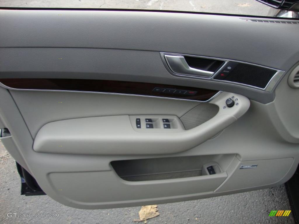2008 Audi A6 3.2 quattro Sedan Light Grey Door Panel Photo #39376730