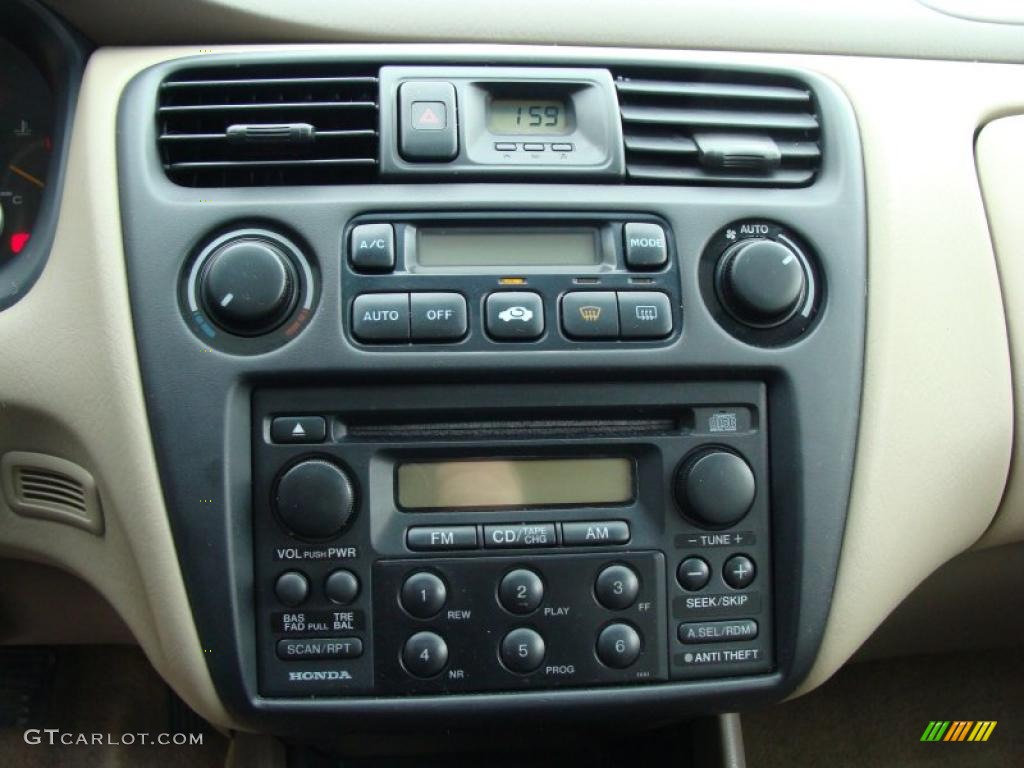 1999 Honda Accord EX V6 Sedan Controls Photo #39377974