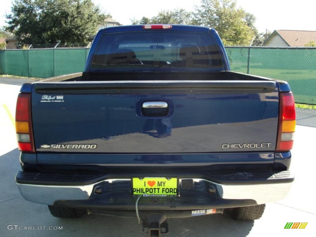 2002 Silverado 1500 LS Extended Cab - Indigo Blue Metallic / Medium Gray photo #4