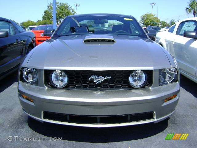 Vapor Silver Metallic 2009 Ford Mustang GT Coupe Exterior Photo #393817