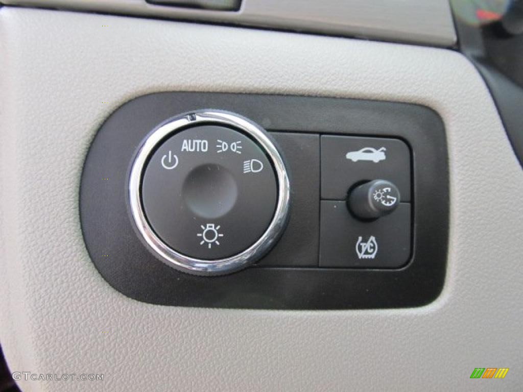 2008 Chevrolet Impala LT Controls Photo #39381609