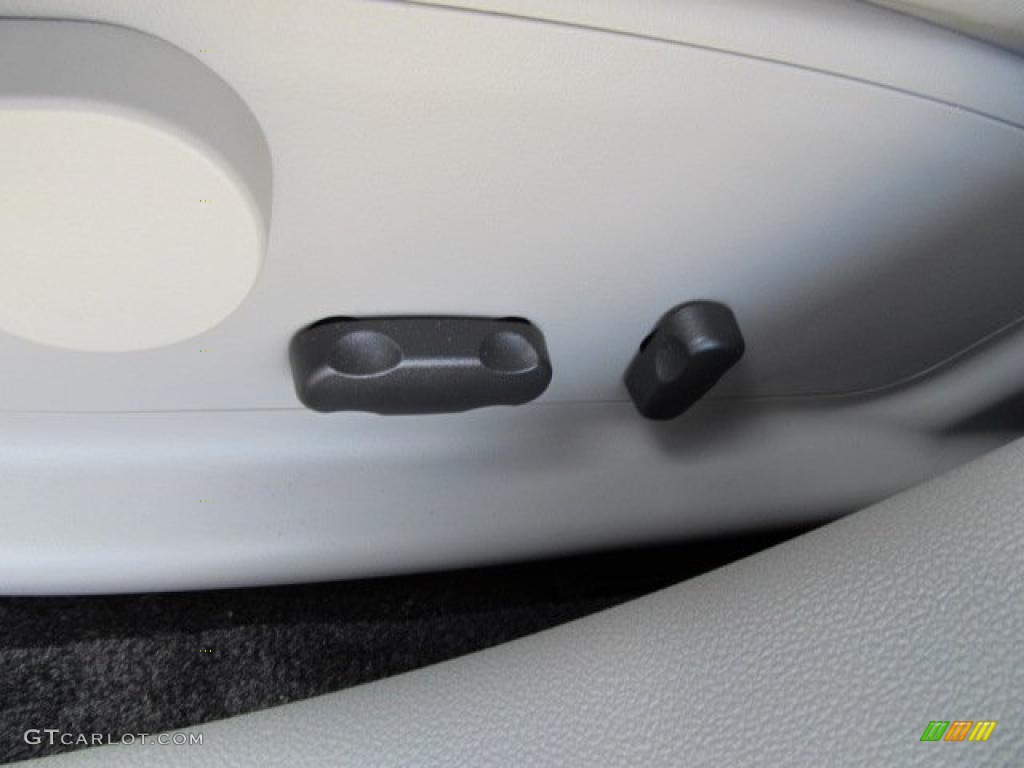 2008 Impala LT - Red Jewel Tintcoat / Gray photo #24