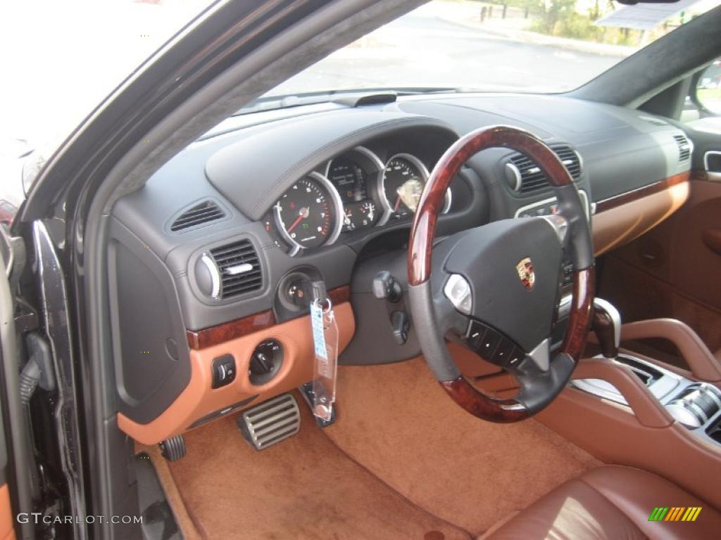 2008 Porsche Cayenne Turbo Chestnut/Black Natural Leather Dashboard Photo #39383065