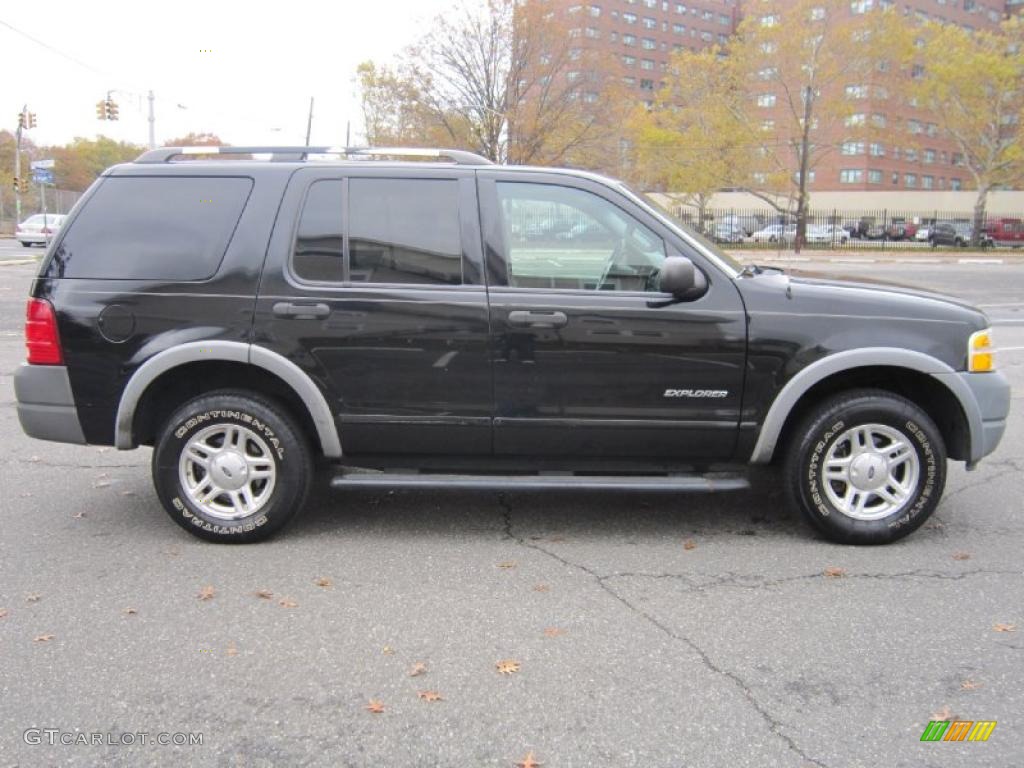 2002 Explorer XLS 4x4 - Black Clearcoat / Graphite photo #4