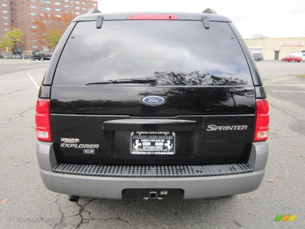2002 Explorer XLS 4x4 - Black Clearcoat / Graphite photo #6