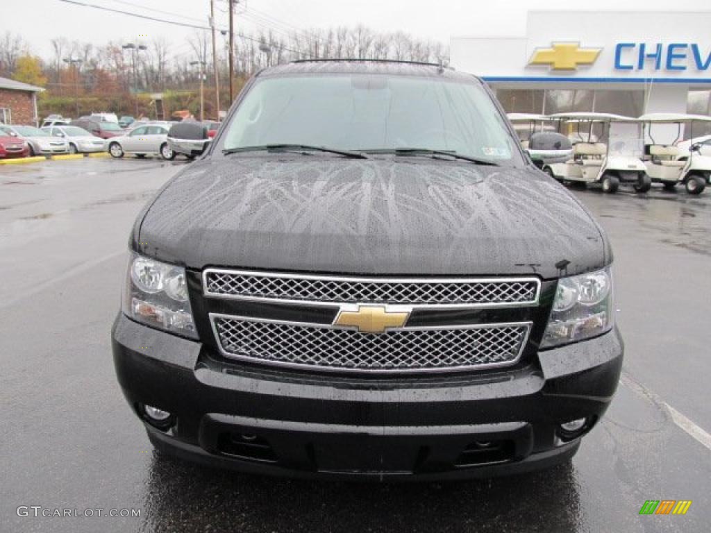 2007 Suburban 1500 LT 4x4 - Black / Ebony photo #4