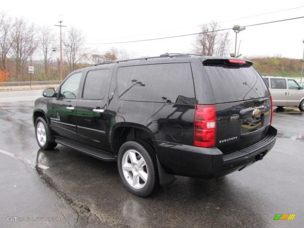 2007 Suburban 1500 LT 4x4 - Black / Ebony photo #7