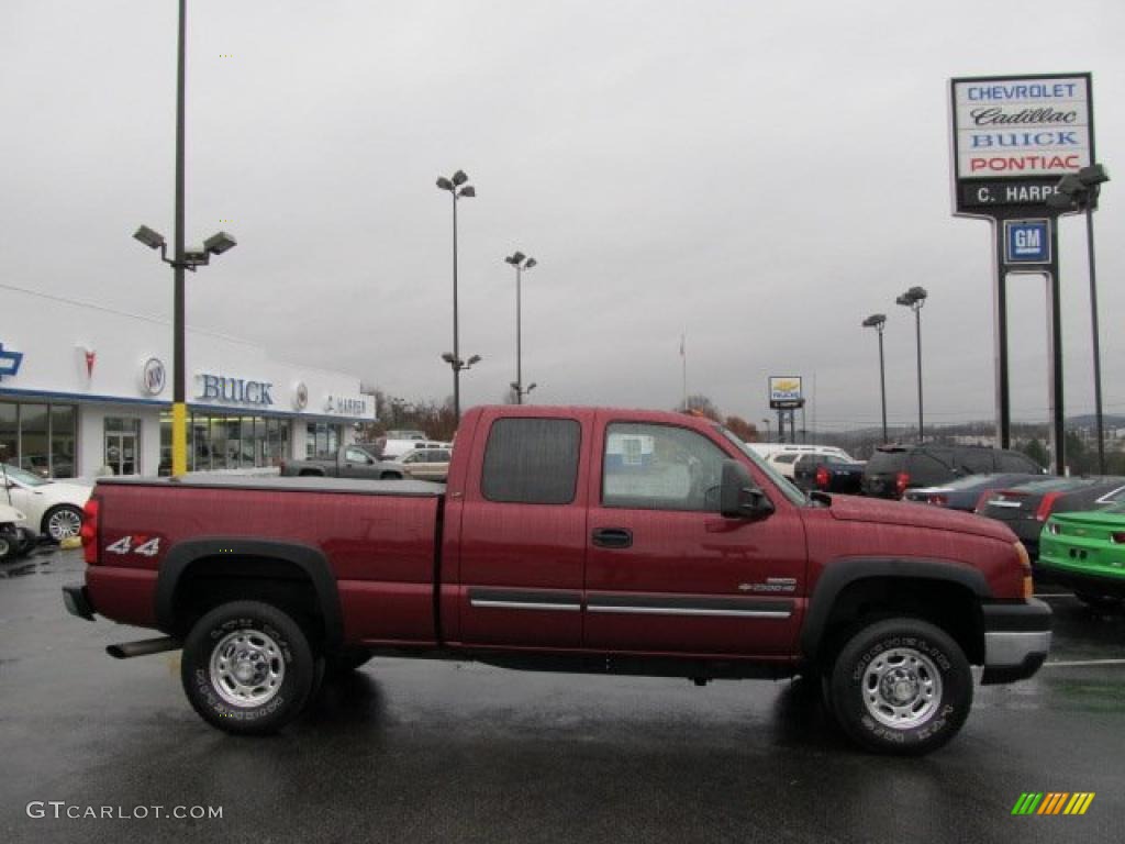 2006 Silverado 2500HD LT Extended Cab 4x4 - Sport Red Metallic / Medium Gray photo #2