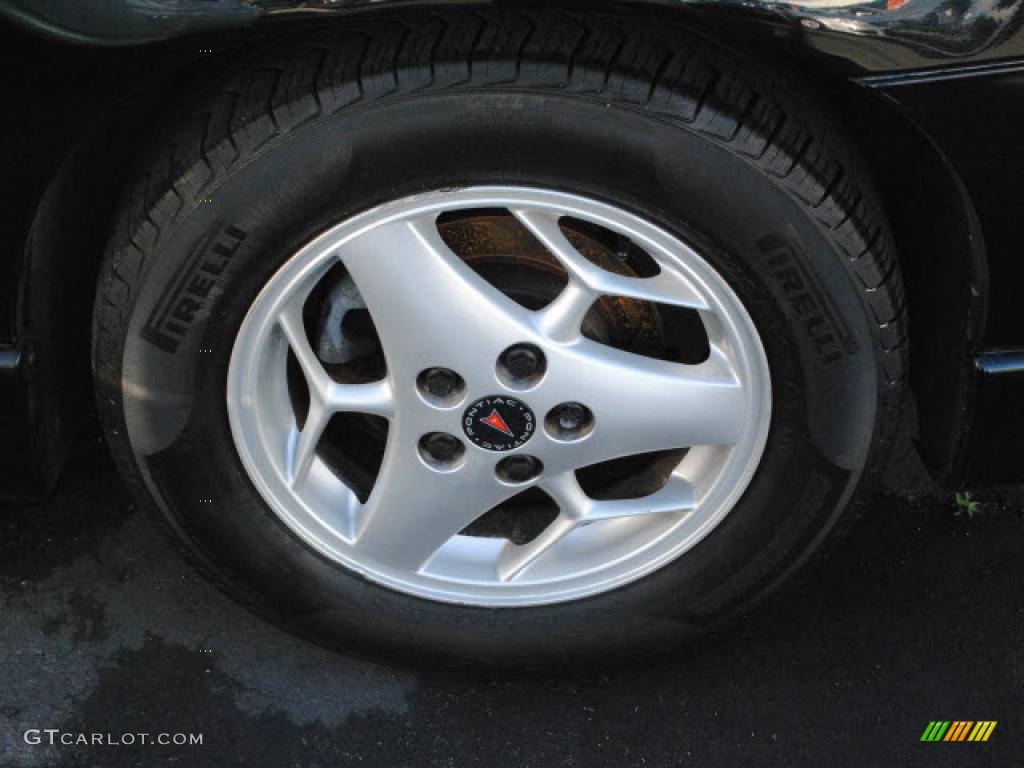 2001 Pontiac Grand Prix GT Coupe Wheel Photo #39384961