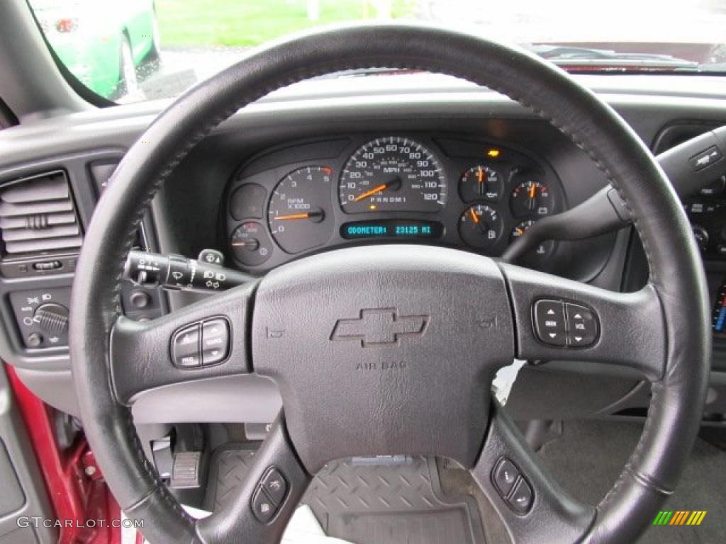 2006 Chevrolet Silverado 2500HD LT Extended Cab 4x4 Medium Gray Steering Wheel Photo #39385093