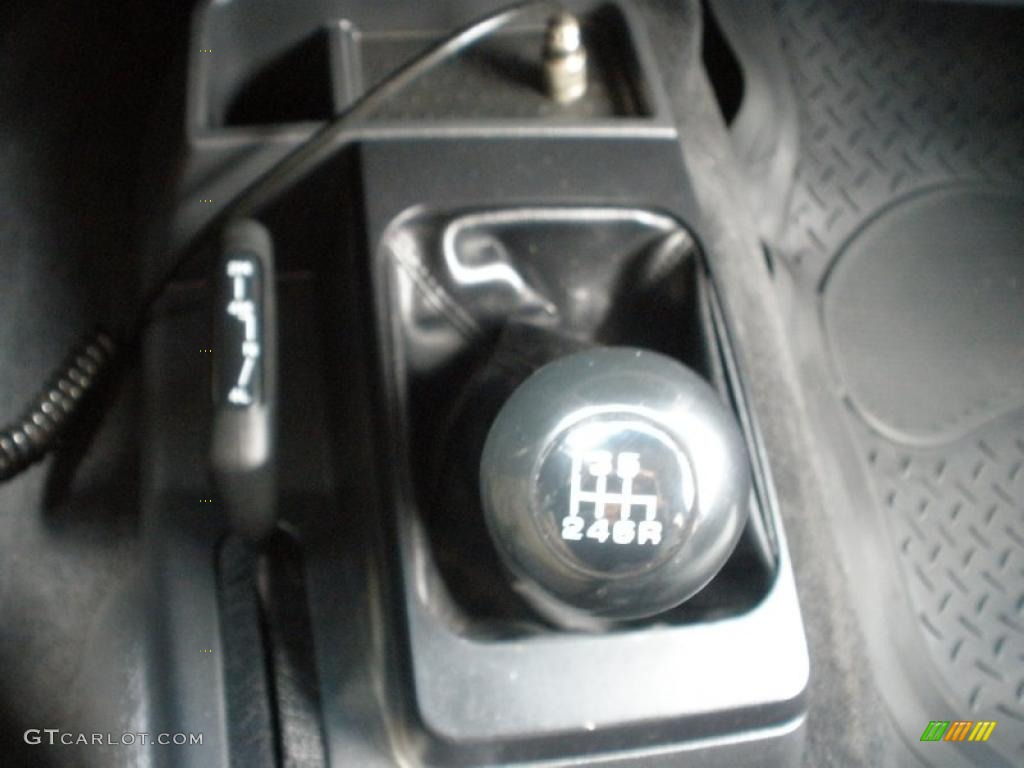 2005 Jeep Wrangler X 4x4 6 Speed Manual Transmission Photo #39386245