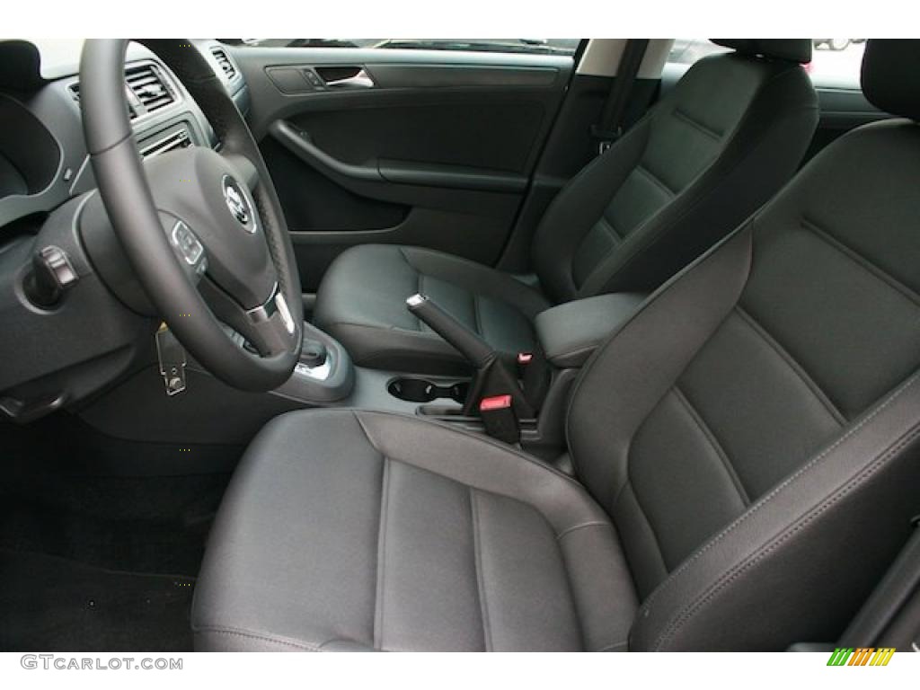 Titan Black Interior 2011 Volkswagen Jetta SE Sedan Photo #39386601