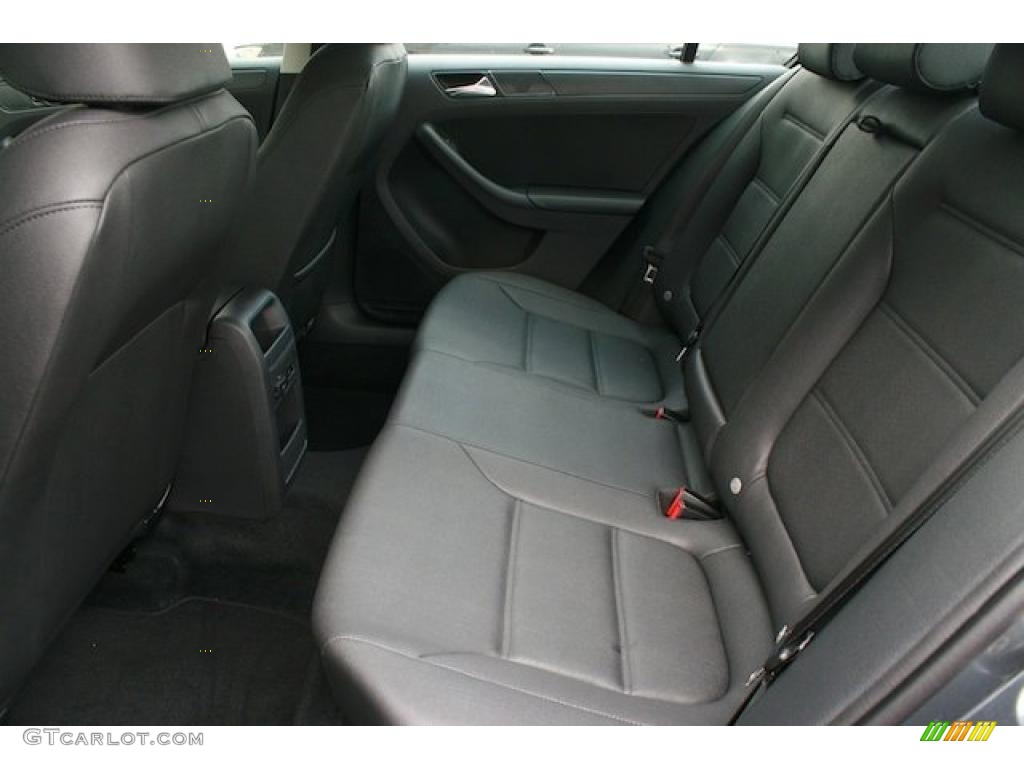 Titan Black Interior 2011 Volkswagen Jetta SE Sedan Photo #39386605