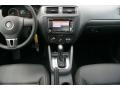 Titan Black 2011 Volkswagen Jetta SE Sedan Dashboard