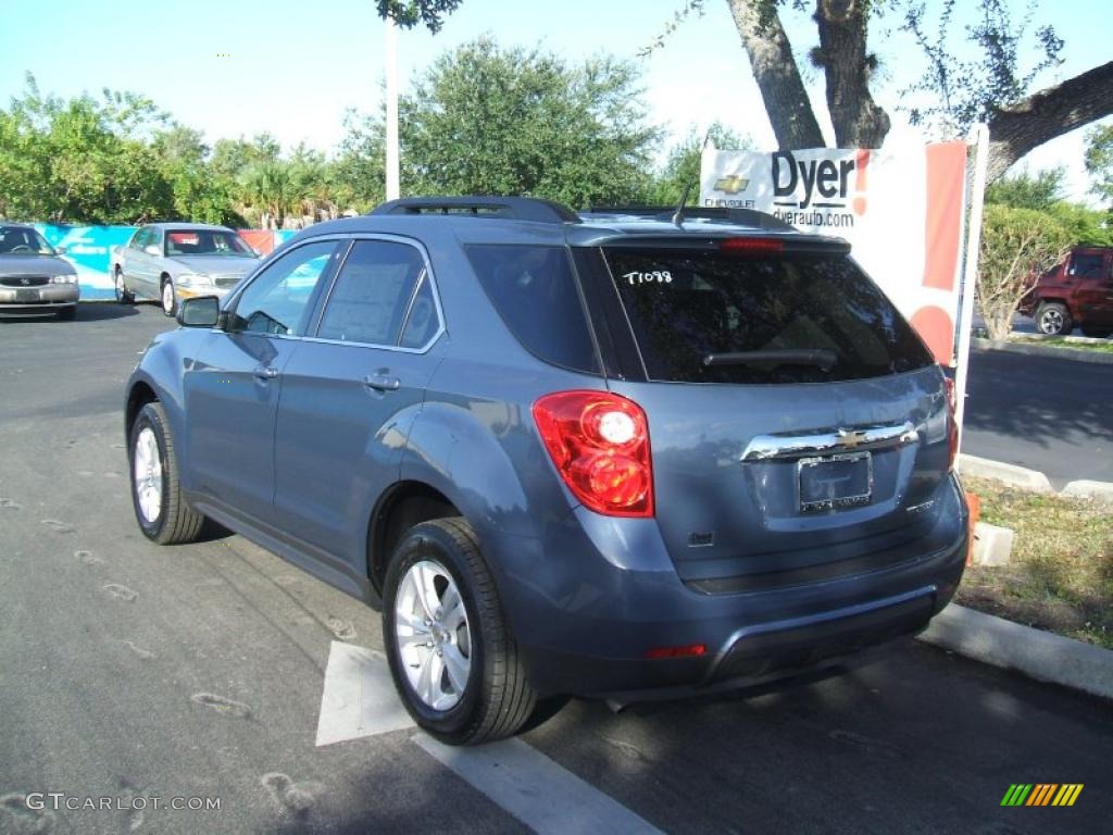 2011 Equinox LT - Twilight Blue Metallic / Light Titanium/Jet Black photo #4