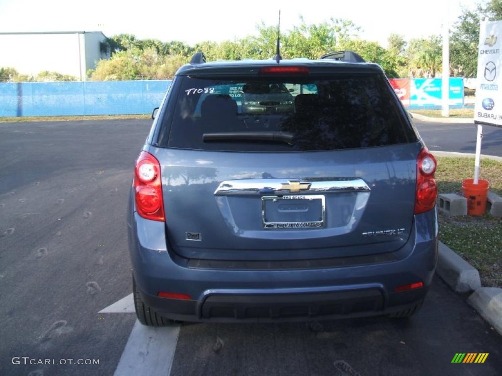 2011 Equinox LT - Twilight Blue Metallic / Light Titanium/Jet Black photo #5