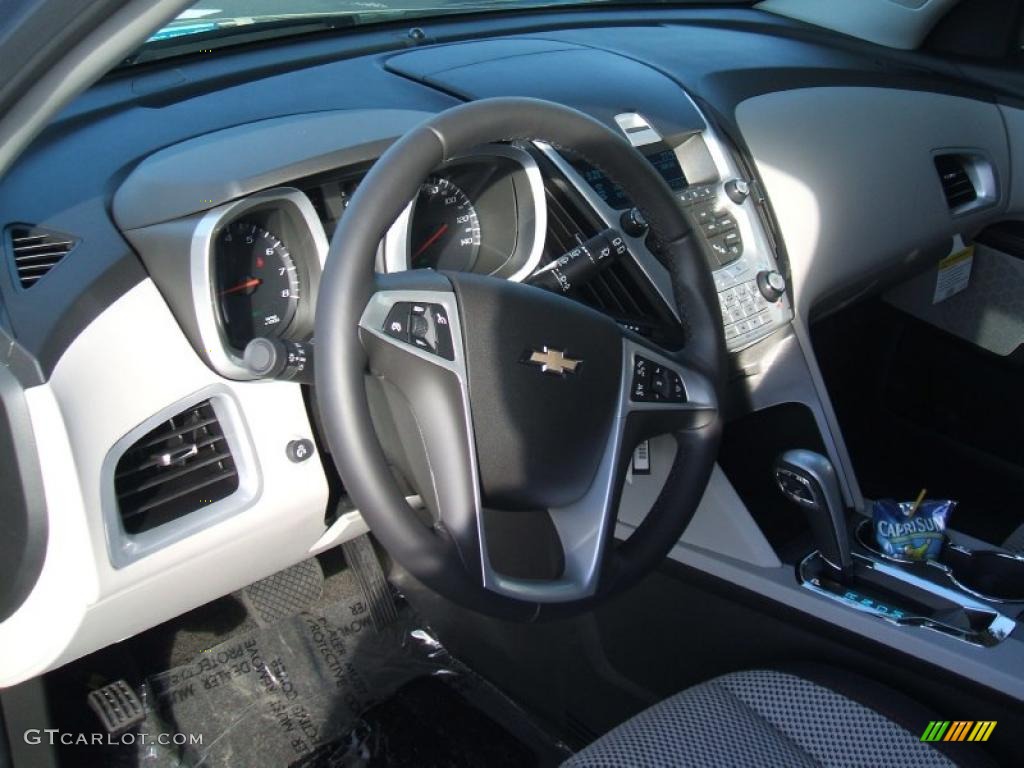 2011 Equinox LT - Twilight Blue Metallic / Light Titanium/Jet Black photo #11