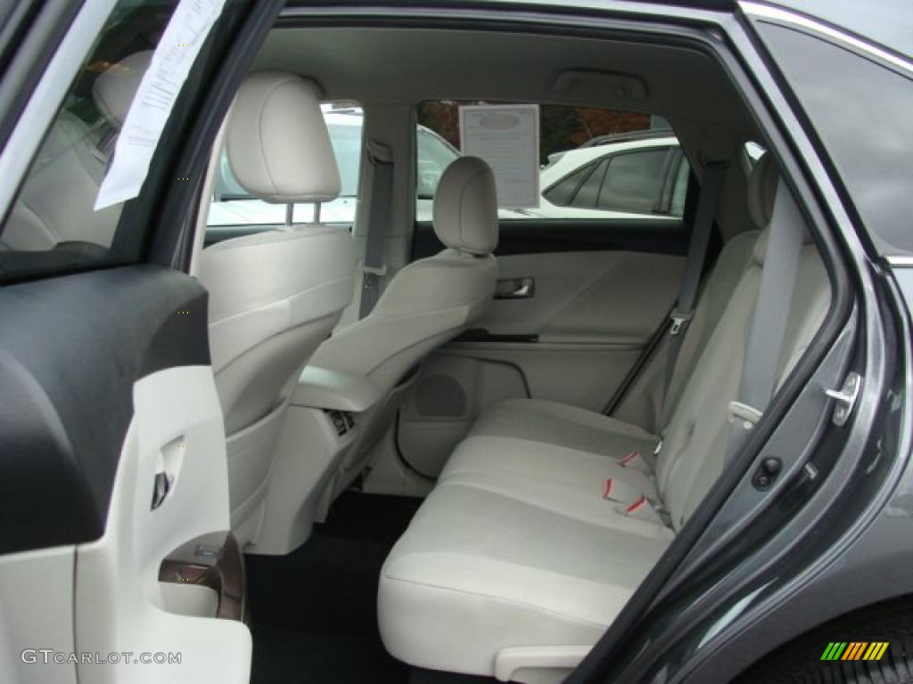 Gray Interior 2010 Toyota Venza AWD Photo #39390617