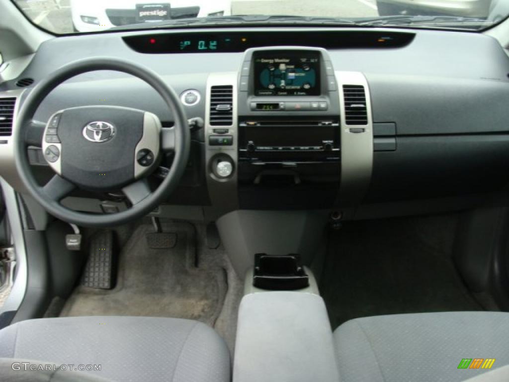 2007 Toyota Prius Hybrid Dark Gray Dashboard Photo #39391501