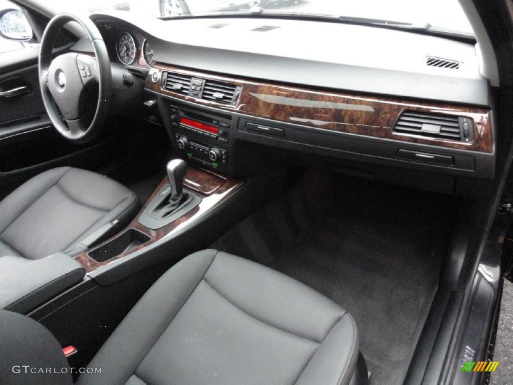 2007 BMW 3 Series 328xi Sedan Black Dashboard Photo #39391601