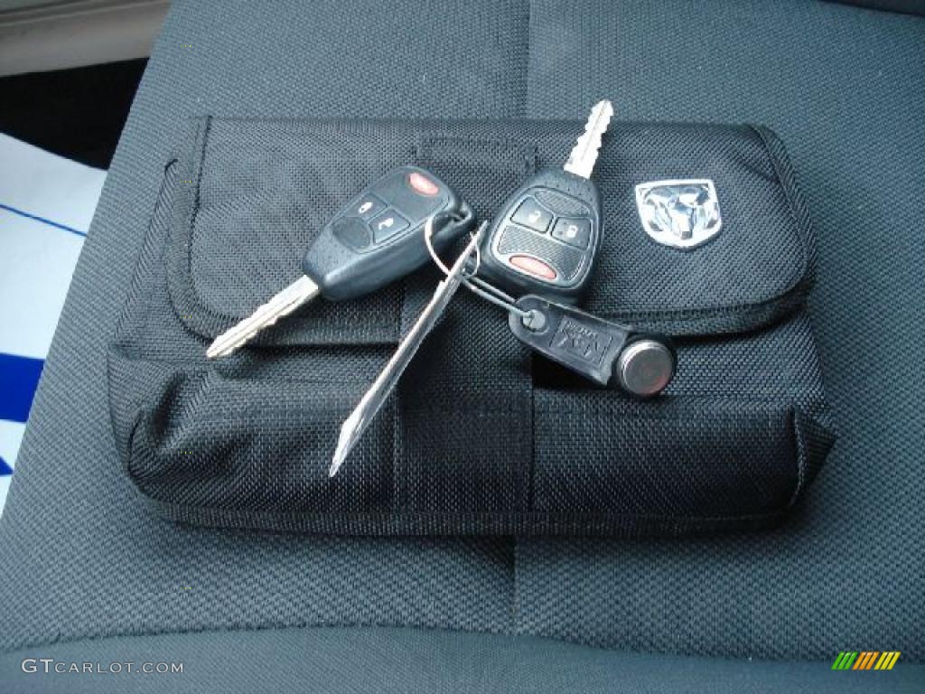 2007 Magnum SXT - Marine Blue Pearl / Dark Slate Gray/Light Slate Gray photo #31