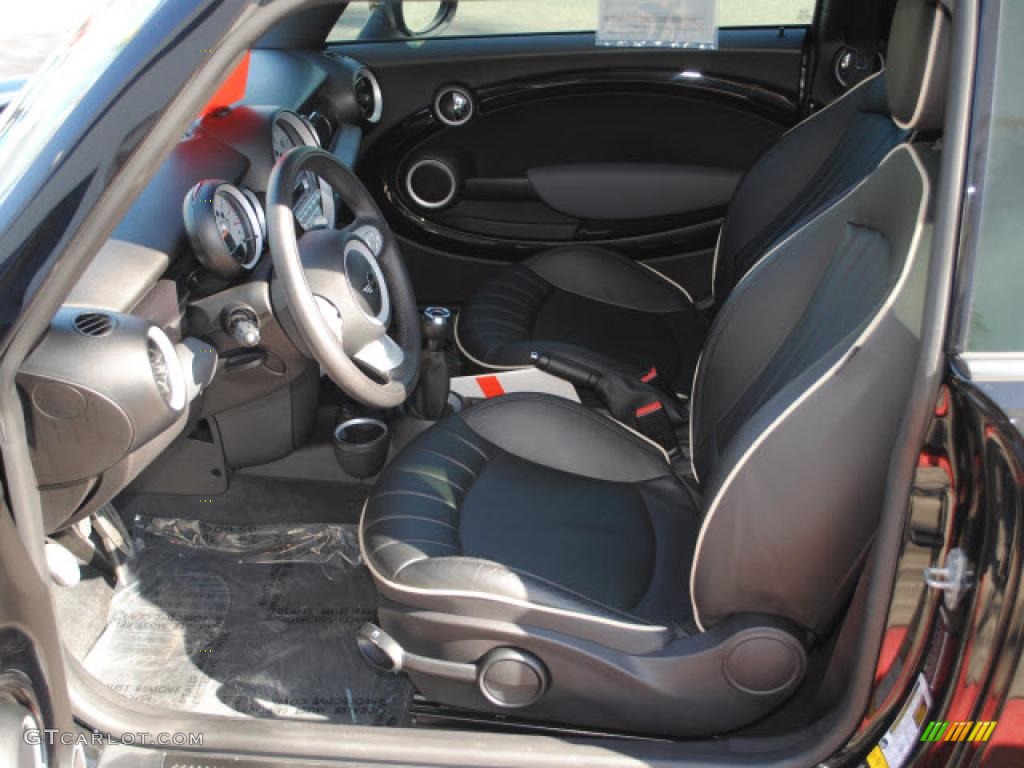 Lounge Carbon Black Leather Interior 2009 Mini Cooper John Cooper Works Clubman Photo #39394321