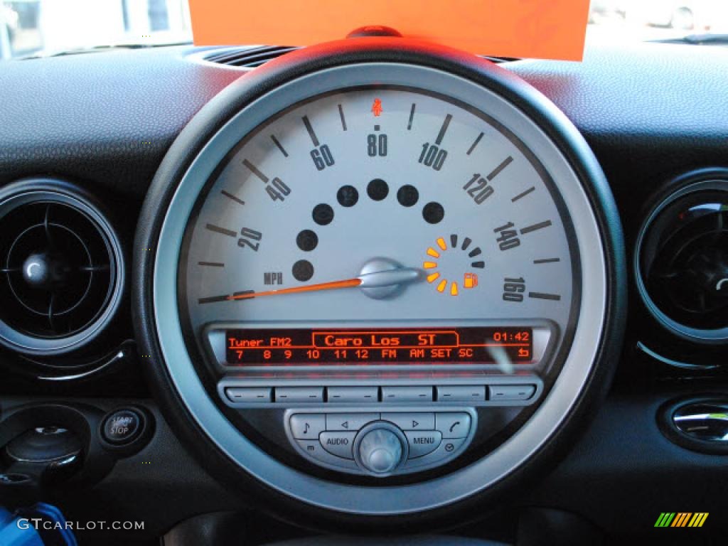 2009 Mini Cooper John Cooper Works Clubman Gauges Photo #39394413