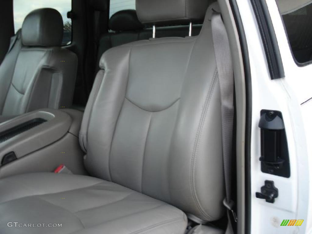 Medium Gray Interior 2003 Chevrolet Silverado 2500HD LT Extended Cab 4x4 Photo #39395385