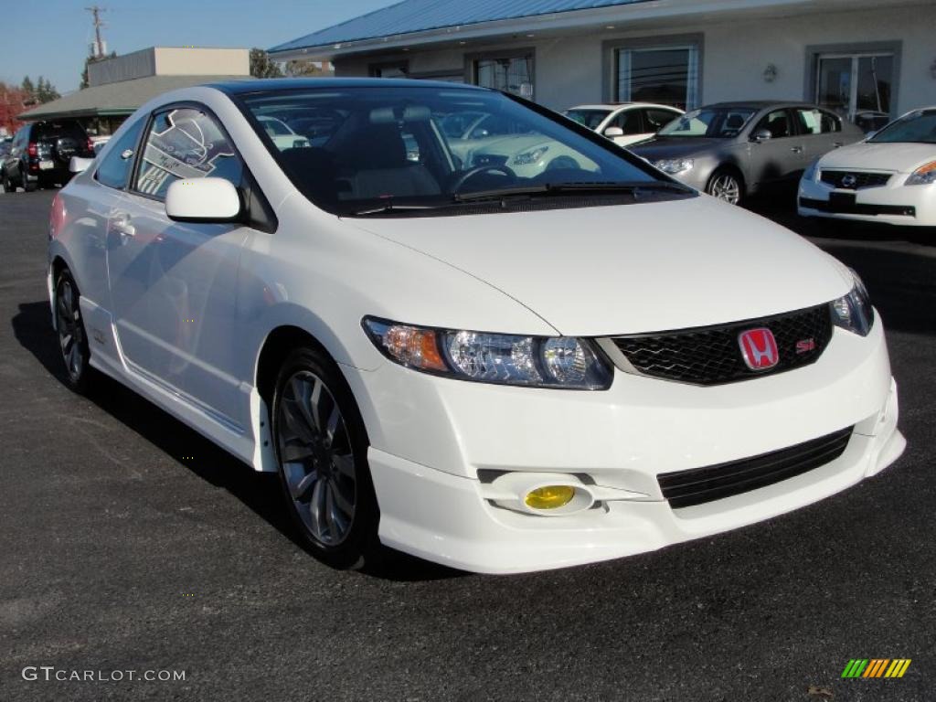 Taffeta White Honda Civic