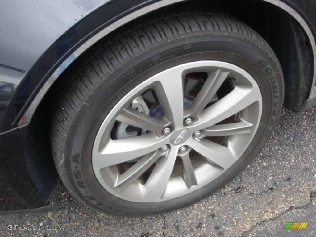 2009 Lincoln MKS Sedan Wheel Photo #39397469