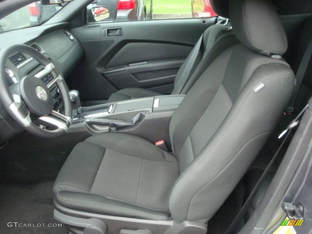 Charcoal Black Interior 2010 Ford Mustang V6 Convertible Photo #39397901