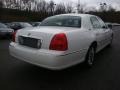 2010 Vibrant White Lincoln Town Car Signature Limited  photo #4