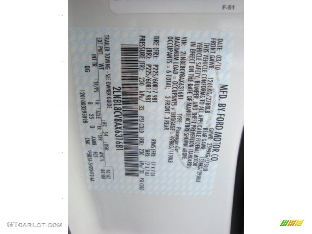 2010 Town Car Color Code WT for Vibrant White Photo #39398413