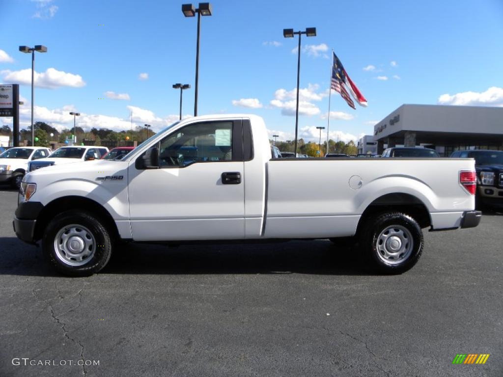 Oxford White 2010 Ford F150 XL Regular Cab Exterior Photo #39399185